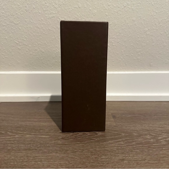 Louis Vuitton *Empty* Sunglasses Box - Picture 5 of 8
